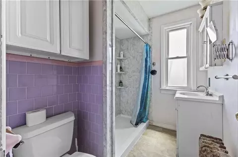 Bath - 58 Oakley Rd, Woonsocket, RI 02895 photo 2 of 2