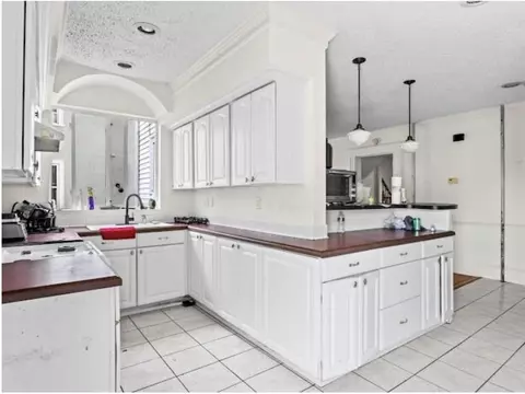 Kitchen - 58 Oakley Rd, Woonsocket, RI 02895 photo 1 of 3