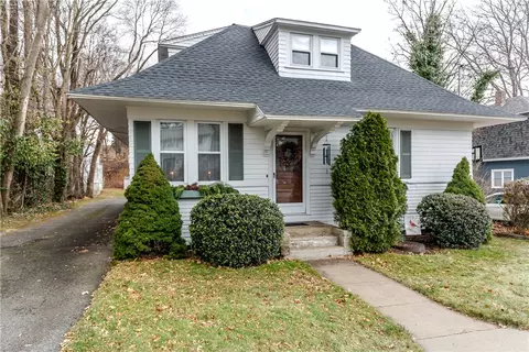 Exterior - 357 Warwick Neck Ave, Warwick, RI 02889 photo 6 of 6