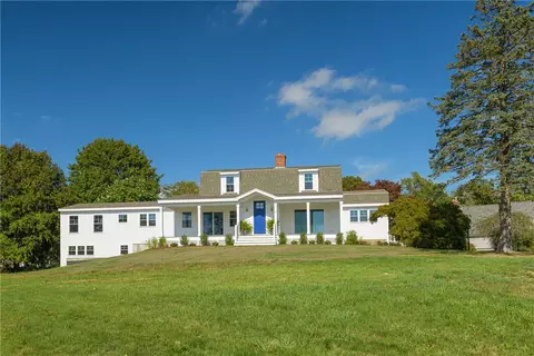 32 Arrowhead Dr, Tiverton, RI 02878