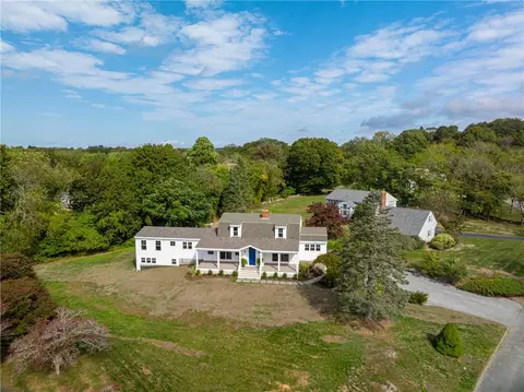 View/Area - 32 Arrowhead Dr, Tiverton, RI 02878 photo 2 of 4