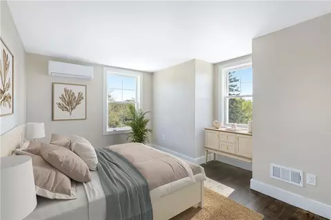 Bedroom - 32 Arrowhead Dr, Tiverton, RI 02878 photo 2 of 2