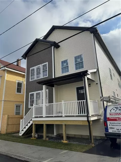 31 Vandewater St, Providence, RI 02908
