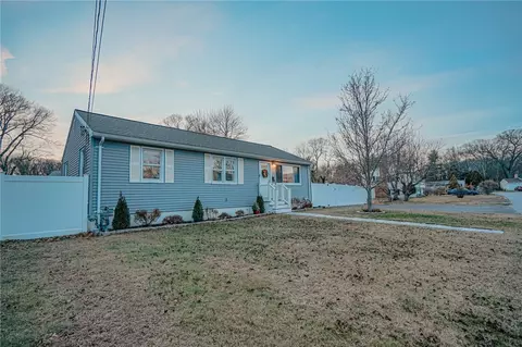 Exterior - 27 Winifred Ave, Warwick, RI 02889 photo 3 of 7