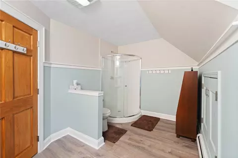 Bath - 511 Tripps Corner Rd, Exeter, RI 02822 photo 3 of 4
