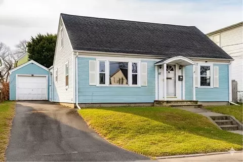 67 Cameron St, Pawtucket, RI 02861
