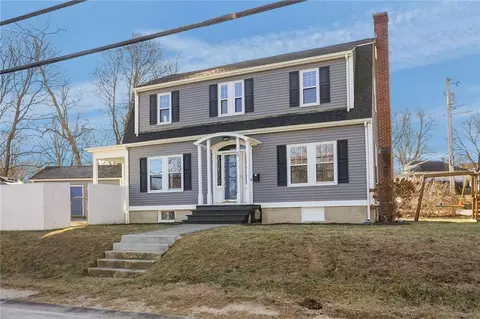 58 Youngs Ave, West Warwick, RI 02893
