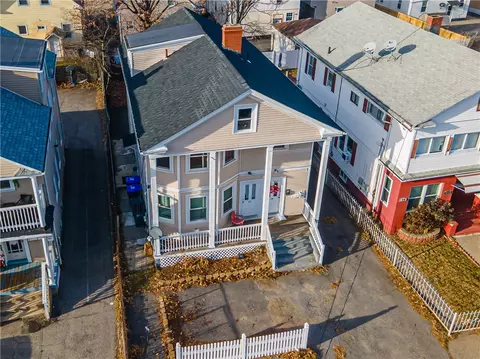 22 Suffolk St, Providence, RI 02907