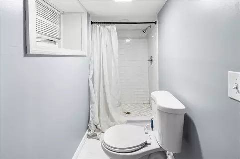 Bath - 22 Suffolk St, Providence, RI 02907 photo 3 of 5