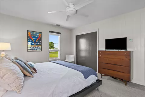 Bedroom - 49 Ocean Dr, Little Compton, RI 02837 photo 2 of 5