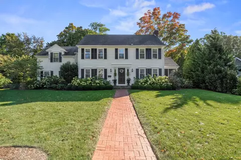 16 Harwood Rd, East Greenwich, RI 02818