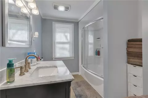 Bath - 70 Park Pl, Woonsocket, RI 02895 photo 2 of 3