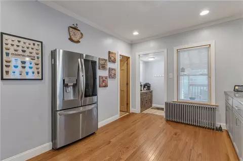 Entry Way - 70 Park Pl, Woonsocket, RI 02895 photo 3 of 5