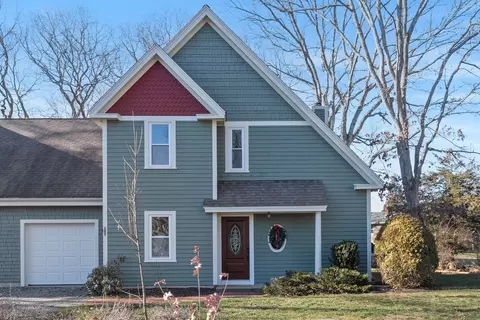 8 Seawinds Ter, Westerly, RI 02891