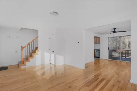 Living - 85 Reed St, Warwick, RI 02886 photo 4 of 4