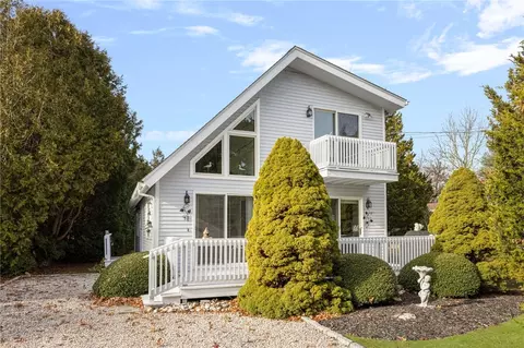 71 Willow Rd, Charlestown, RI 02813