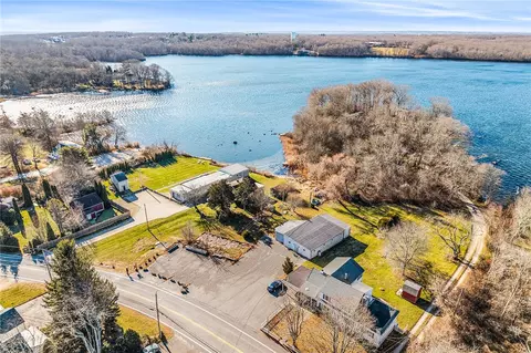 1023 Old Stafford Rd, Tiverton, RI 02878