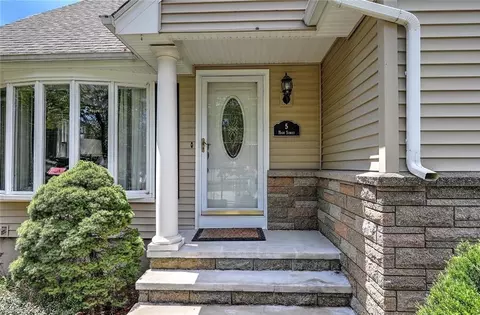 5 High St, Warwick, RI 02886 photo 3