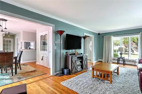 5 High St, Warwick, RI 02886 photo 18