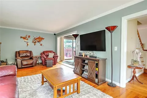 5 High St, Warwick, RI 02886 photo 8