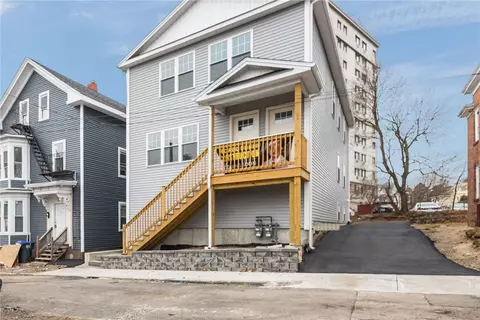 17 Judith St, Providence, RI 02909
