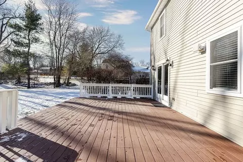 68 Fox Run, Cranston, RI 02921 photo 29