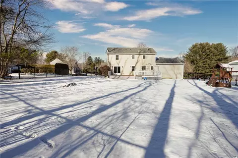 68 Fox Run, Cranston, RI 02921 photo 32