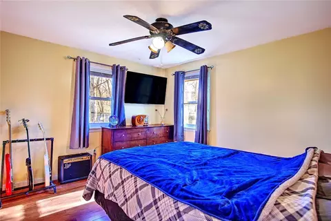Bedroom - 210 Irving Ave, Warwick, RI 02888 photo 1 of 5