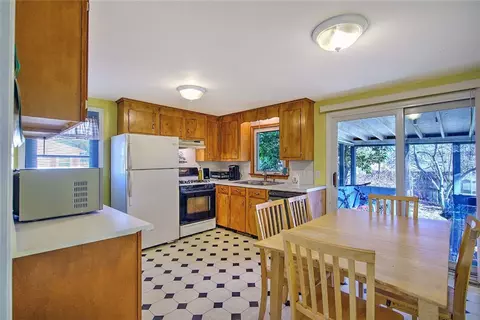 Kitchen - 210 Irving Ave, Warwick, RI 02888 photo 3 of 3