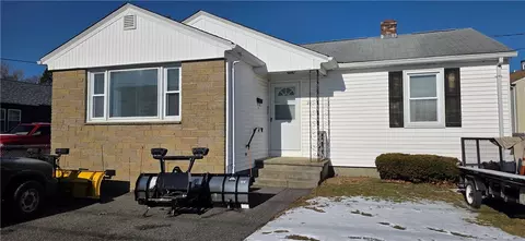 20 Intervale Ave, North Providence, RI 02911