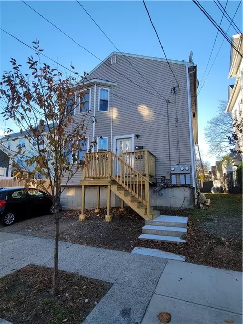 69 Courtland St, Providence, RI 02909