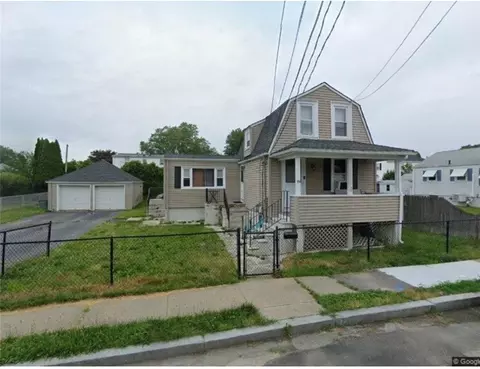 79 Follett St, East Providence, RI 02914