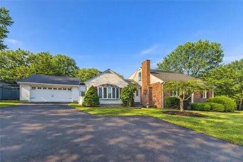 299 W Allenton Rd, North Kingstown, RI 02852