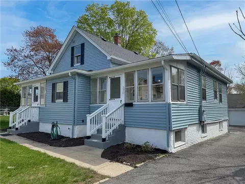 220 Francis Ave, North Providence, RI 02904