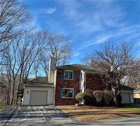 62 Governors Hl #572, West Warwick, RI 02893