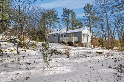Exterior - 370 Maple Valley Rd, Coventry, RI 02816 photo 5 of 9