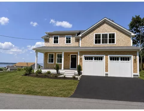 45 Corys Ct, Portsmouth, RI 02871