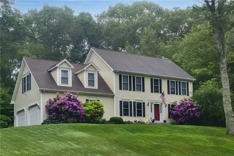 68 Wyassup Rd, North Stonington, CT 06359