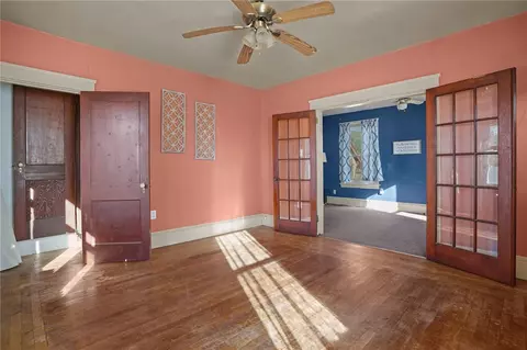 Living - 107 Wayne St, Warwick, RI 02889 photo 4 of 7