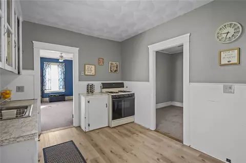 Entry Way - 107 Wayne St, Warwick, RI 02889 photo 7 of 7