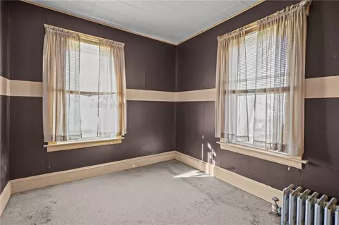 Bedroom - 107 Wayne St, Warwick, RI 02889 photo 5 of 6