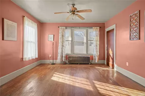 Living - 107 Wayne St, Warwick, RI 02889 photo 1 of 7