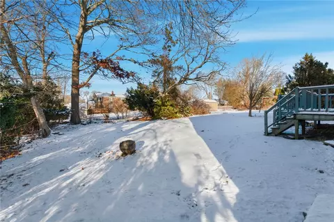 Exterior - 8 Harris Ave, Warren, RI 02885 photo 5 of 9