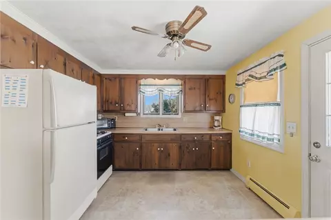 Kitchen - 8 Harris Ave, Warren, RI 02885 photo 2 of 3
