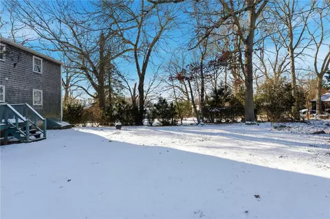 Exterior - 8 Harris Ave, Warren, RI 02885 photo 4 of 9