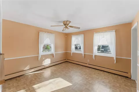 Living - 8 Harris Ave, Warren, RI 02885 photo 3 of 5