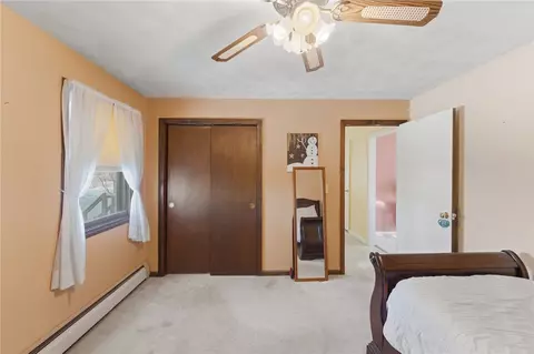 Bedroom - 8 Harris Ave, Warren, RI 02885 photo 2 of 7