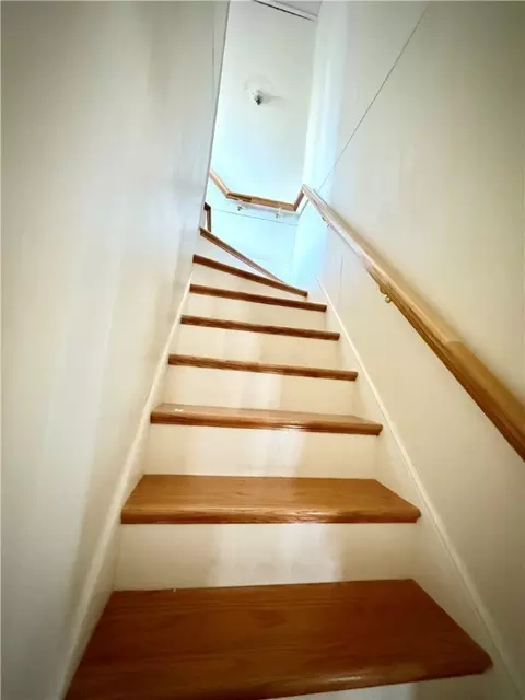 Entry Way - 345 Carrington Ave, Woonsocket, RI 02895 photo 4 of 6