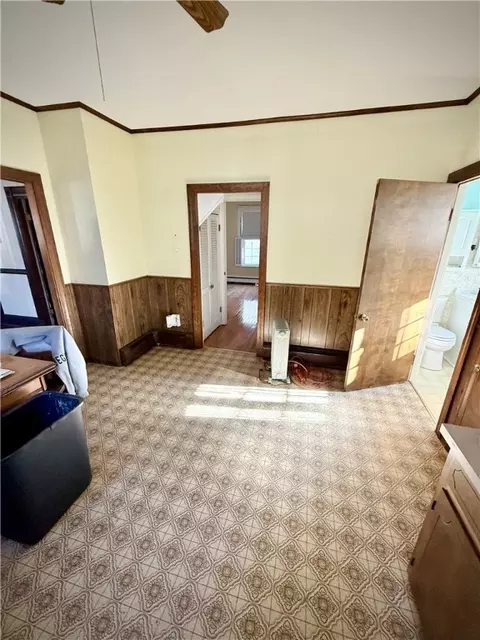 Entry Way - 345 Carrington Ave, Woonsocket, RI 02895 photo 2 of 6