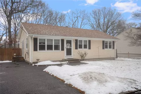 37 Washington St, North Providence, RI 02904